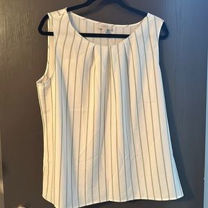 Sleeveless blouse